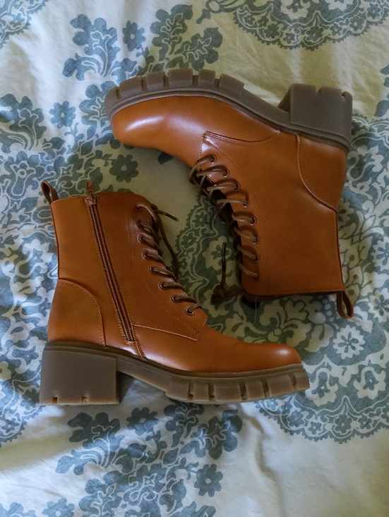 Athlefit Shoes - Tan Lace-Up Chunky Heel Ankle Boots with Side Zipper